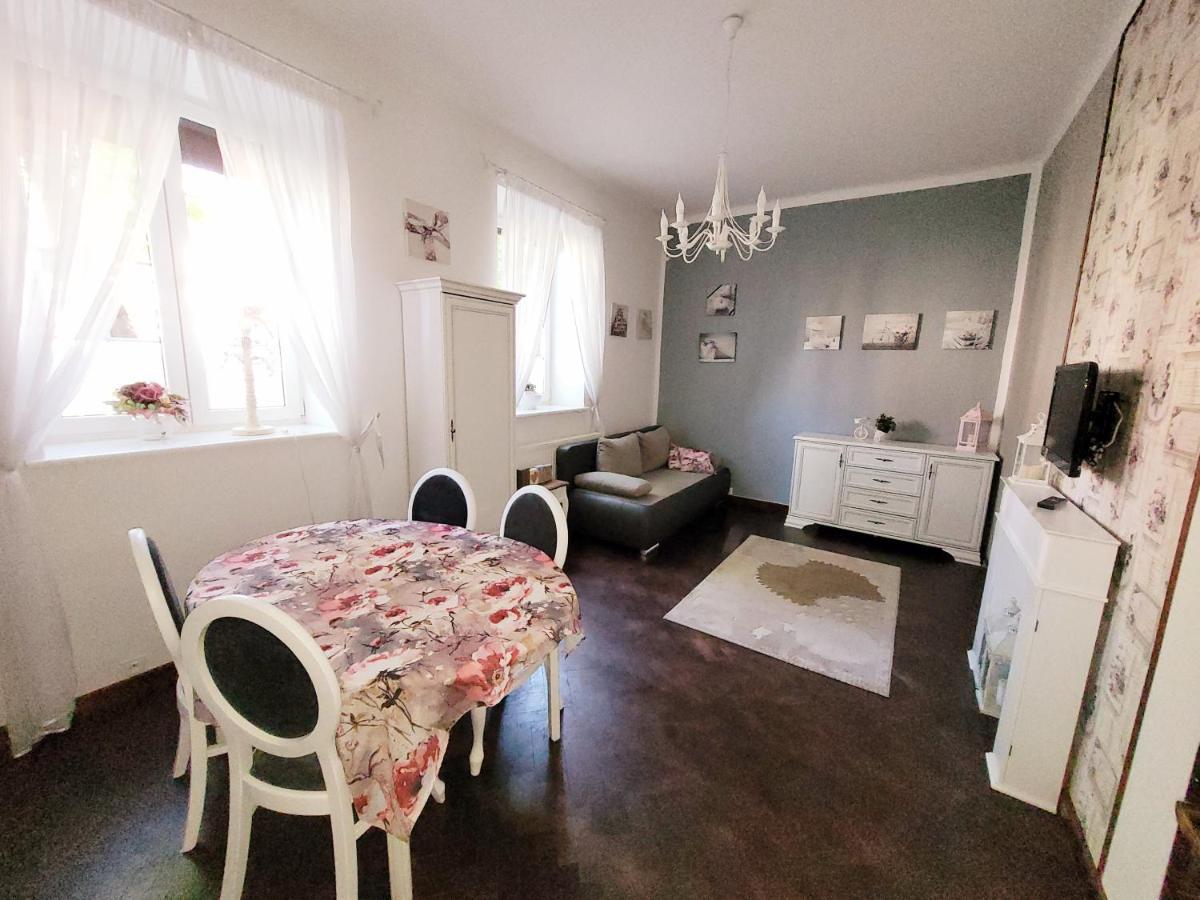Old Town Apartment กดัญสก์ ภายนอก รูปภาพ